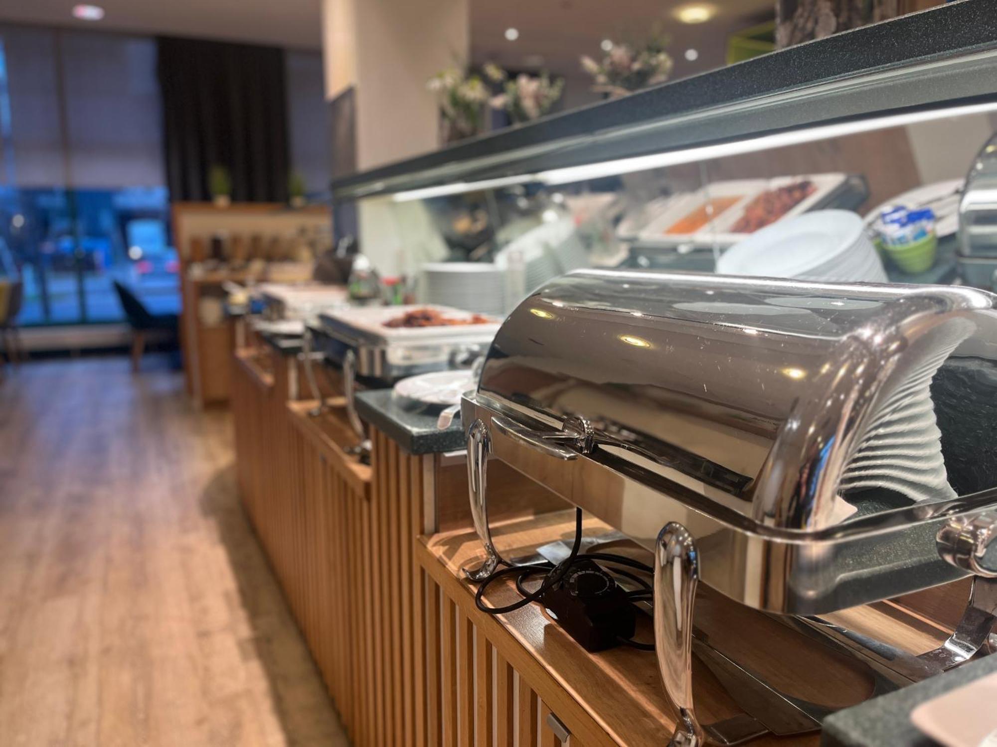 Four Essen City Centre Bagian luar foto